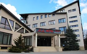 Hotel Ave Lux Săcele Exterior photo