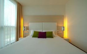 Pisa Tower Plaza Hotel Exterior photo