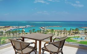 Hilton Hurghada Plaza Hotel Exterior photo