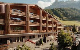 Hotel Diamant San Cassiano  Exterior photo