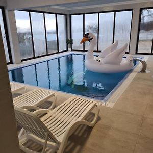 Pensiunea GOLD Wellness&Spa Chiscau Exterior photo