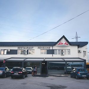 Pensiunea Ada Bascov Exterior photo