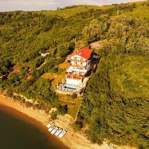 Pensiunea Belvedere Cincis Exterior photo