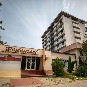 Hotel Select Slobozia Exterior photo
